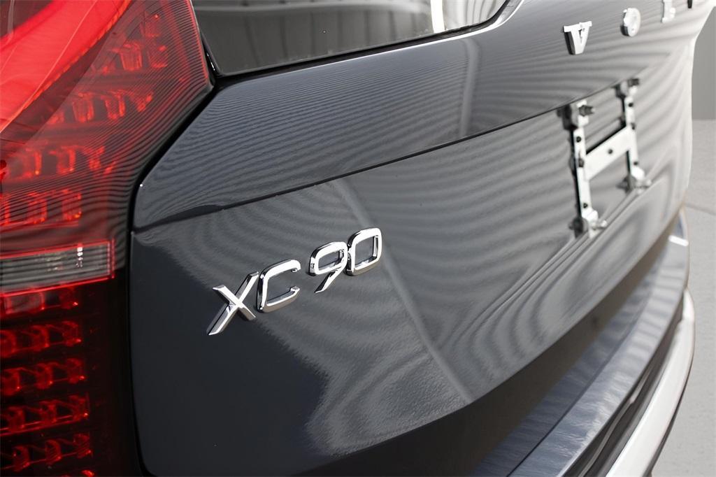 new 2025 Volvo XC90 car, priced at $66,895