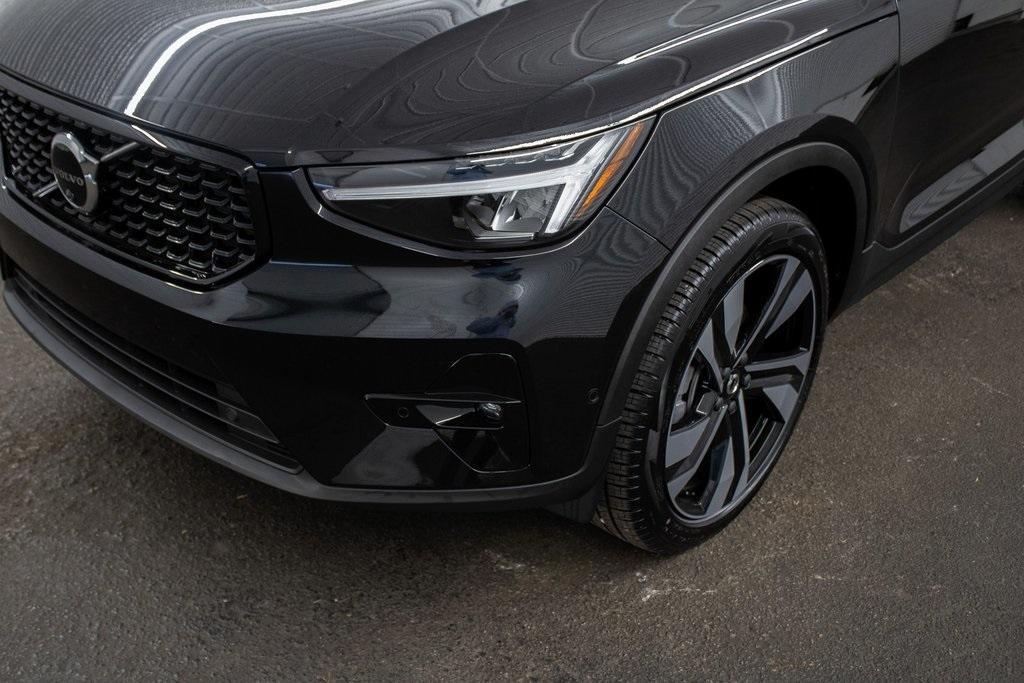 new 2024 Volvo XC40 car, priced at $49,420