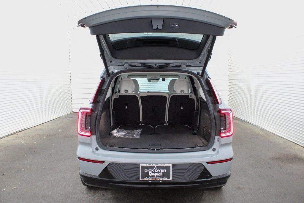 new 2025 Volvo EX90 car, priced at $85,640