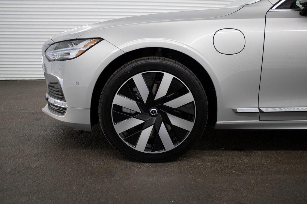 new 2024 Volvo S90 Recharge Plug-In Hybrid car, priced at $74,095