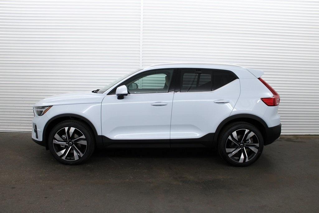 new 2025 Volvo XC40 car, priced at $50,260