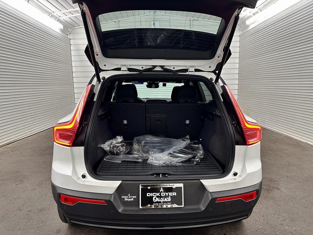 new 2024 Volvo XC40 Recharge Pure Electric car, priced at $54,240