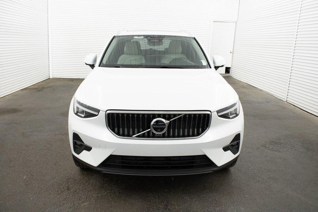 new 2025 Volvo XC40 car, priced at $47,750