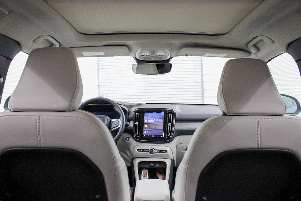 new 2025 Volvo XC40 car, priced at $51,565