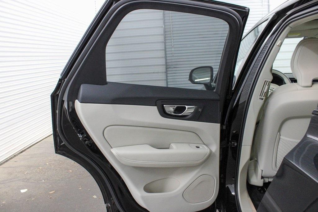 new 2025 Volvo XC60 car, priced at $61,335