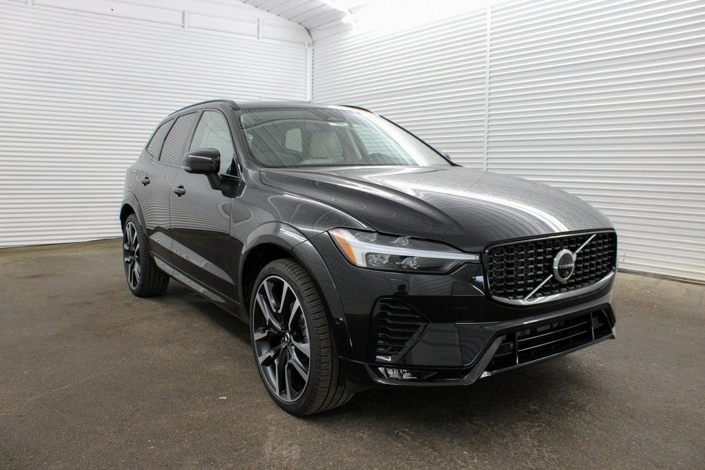 new 2025 Volvo XC60 car, priced at $61,335