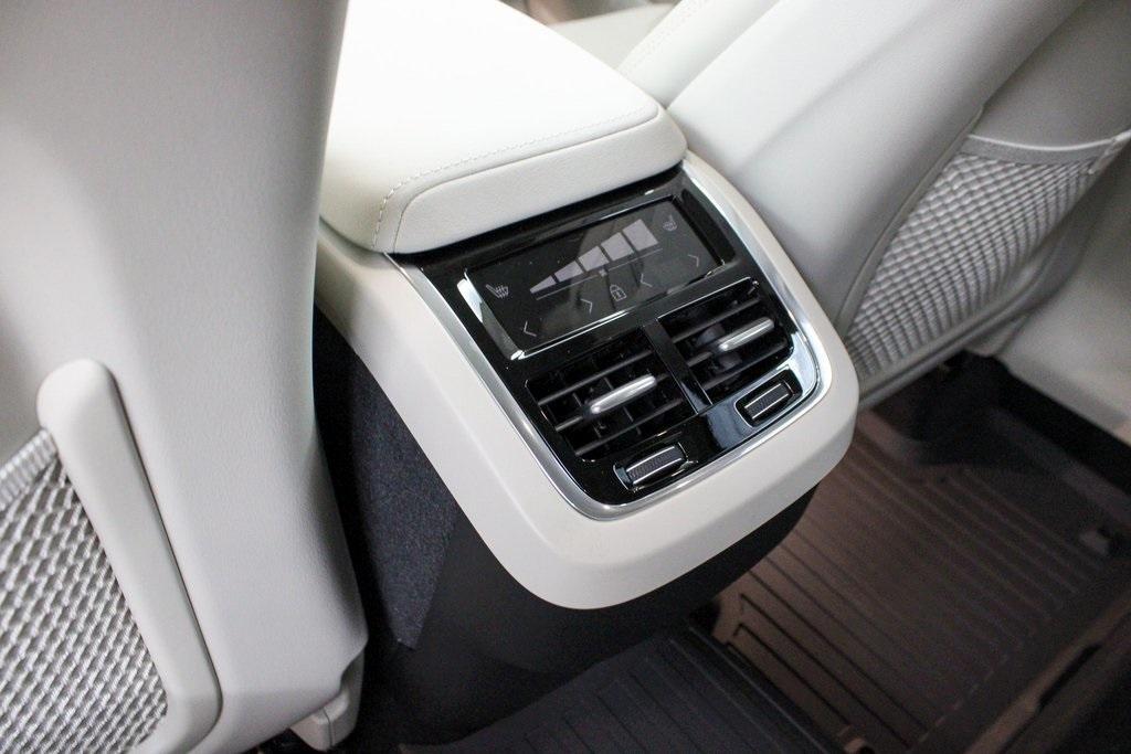 new 2025 Volvo XC60 car, priced at $61,335