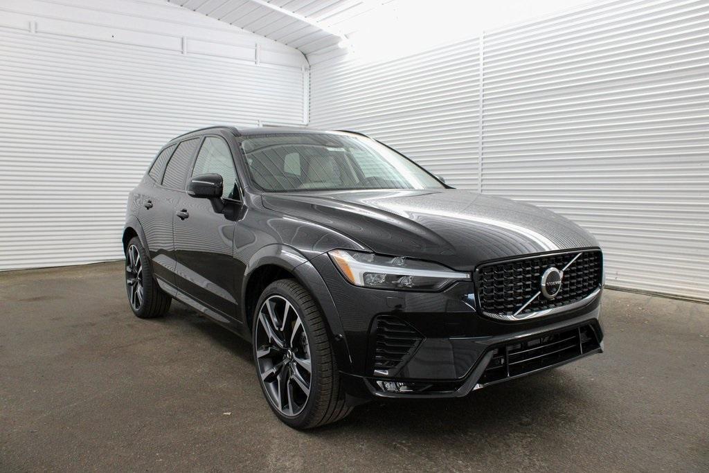 new 2025 Volvo XC60 car, priced at $61,335