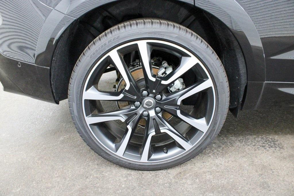 new 2025 Volvo XC60 car, priced at $61,335