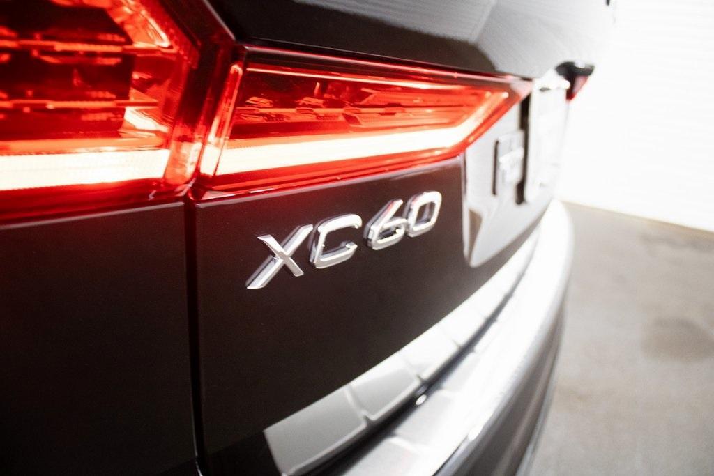 new 2025 Volvo XC60 Plug-In Hybrid car, priced at $66,235