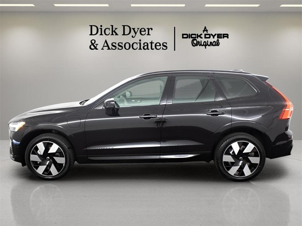 new 2025 Volvo XC60 Plug-In Hybrid car, priced at $66,235