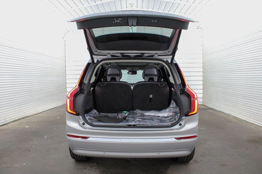 new 2025 Volvo XC90 car, priced at $75,005