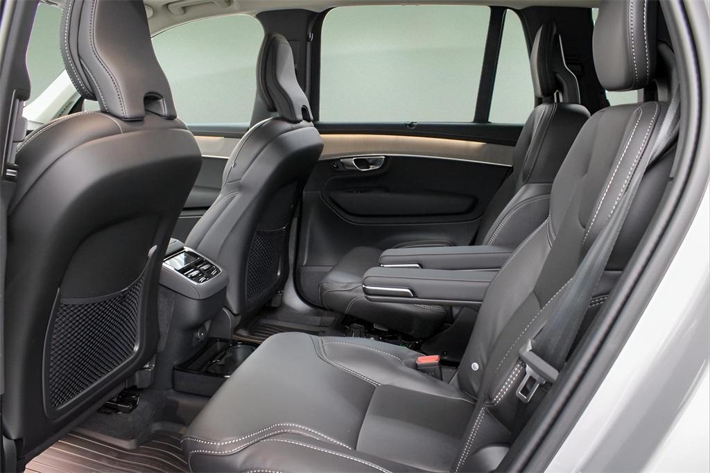 new 2025 Volvo XC90 car, priced at $75,005