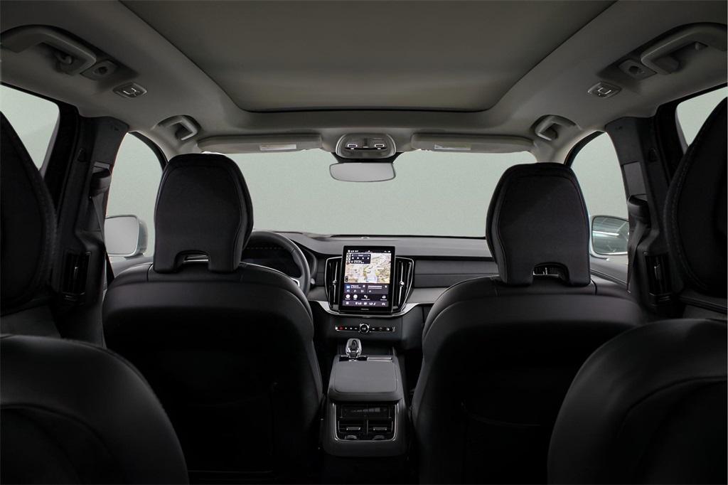 new 2025 Volvo XC90 car, priced at $75,005