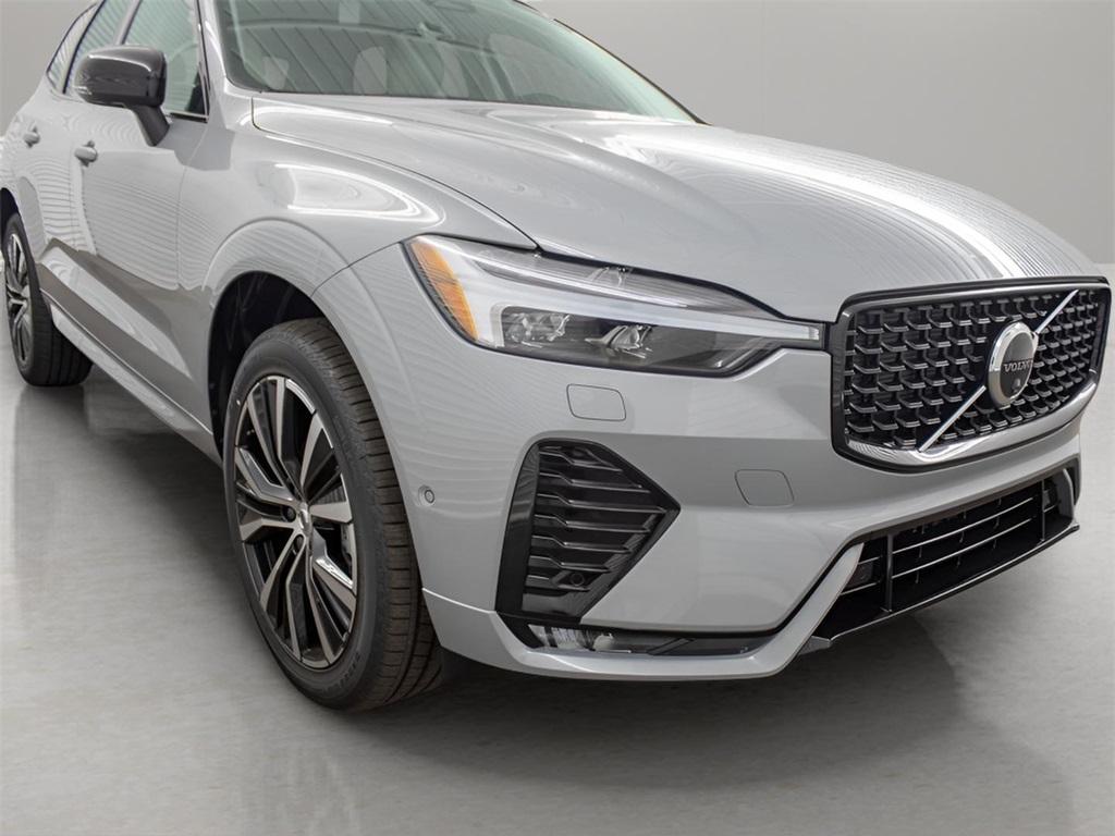 new 2025 Volvo XC60 car, priced at $55,335