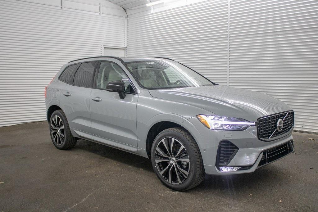 new 2025 Volvo XC60 car, priced at $55,335