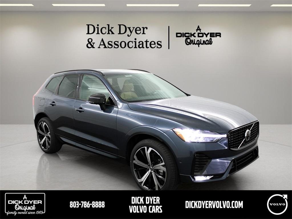 new 2025 Volvo XC60 car, priced at $59,910