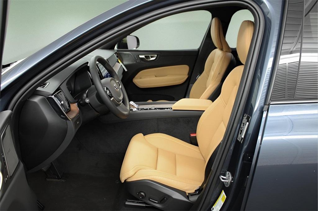 new 2025 Volvo XC60 car, priced at $59,910