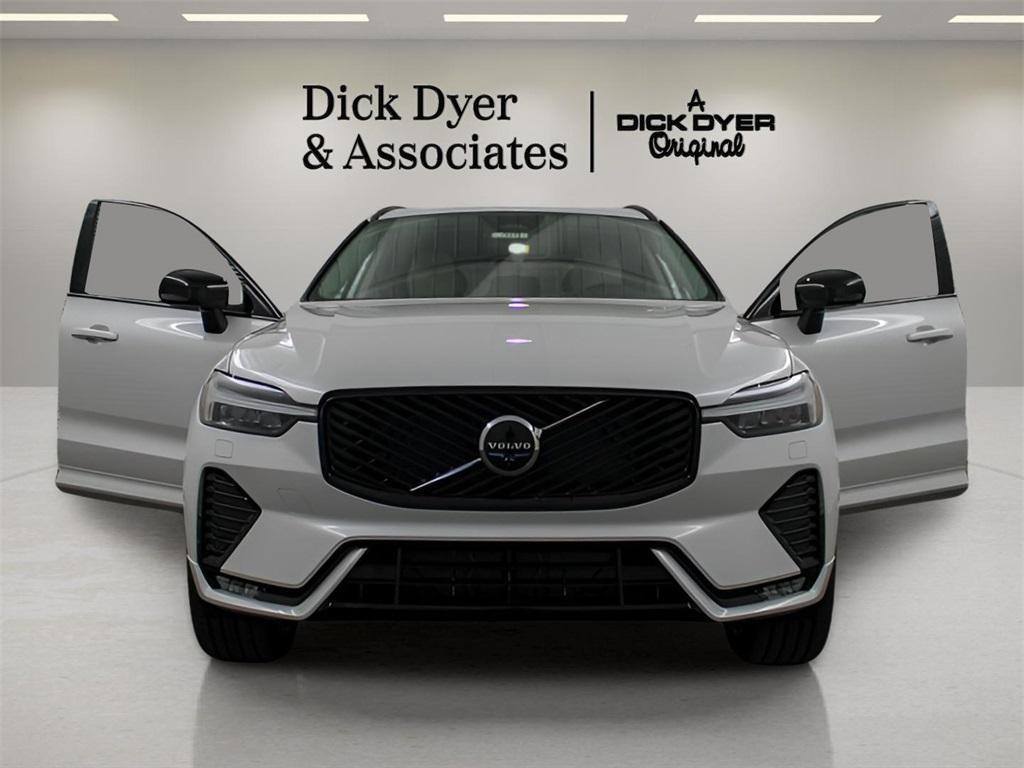 new 2026 Volvo XC60 car, priced at $67,425