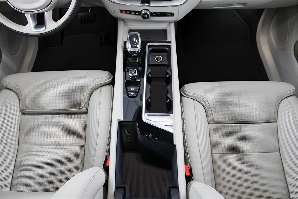 new 2026 Volvo XC60 car, priced at $67,425