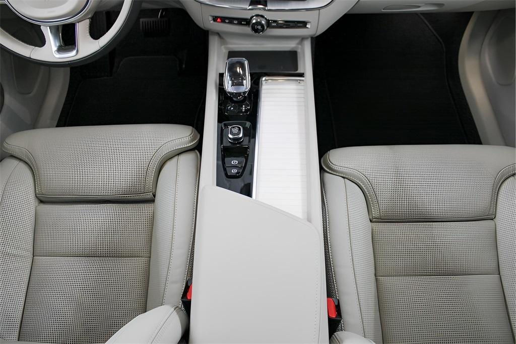 new 2026 Volvo XC60 car, priced at $67,425