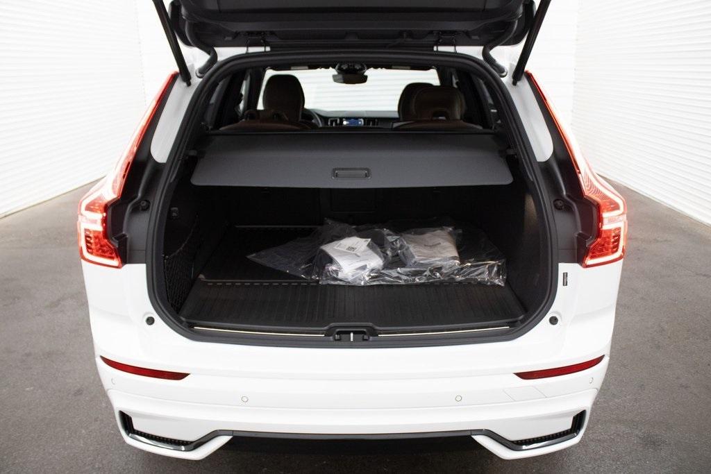 new 2025 Volvo XC60 Plug-In Hybrid car, priced at $71,750