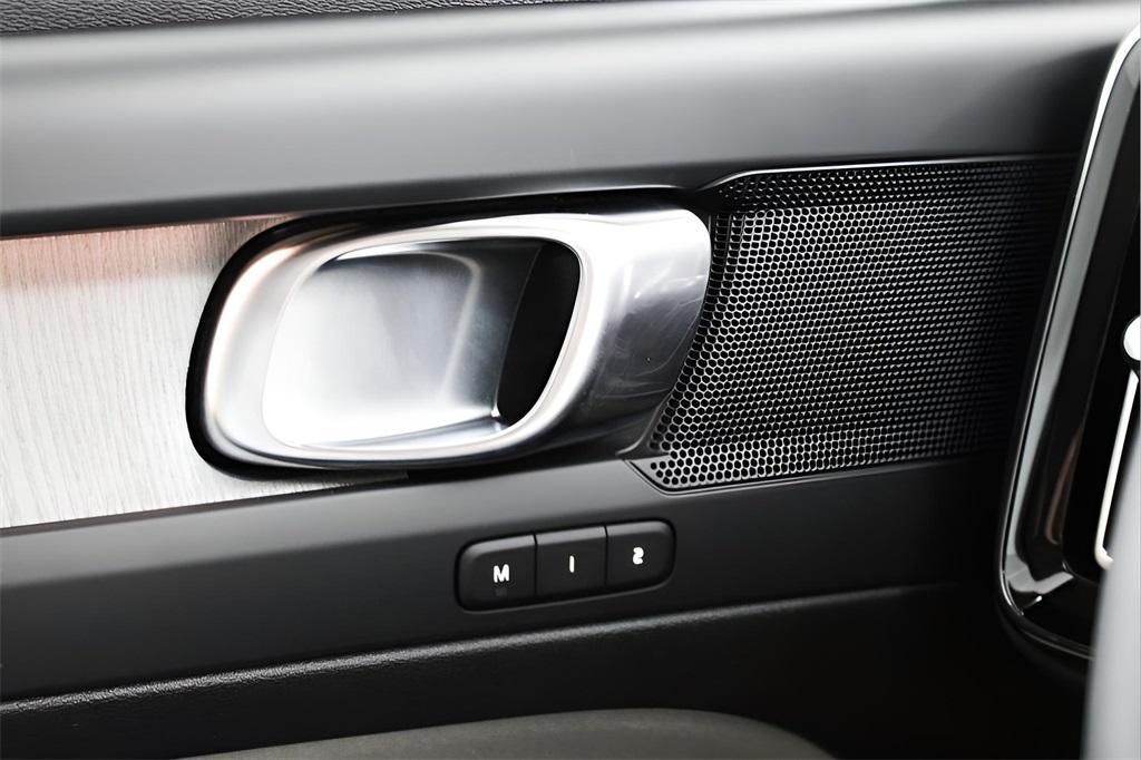 new 2025 Volvo XC40 car, priced at $48,335