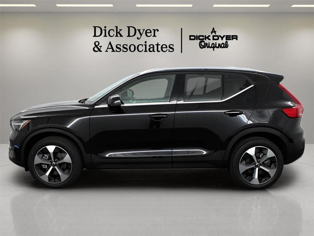 new 2025 Volvo XC40 car, priced at $48,335