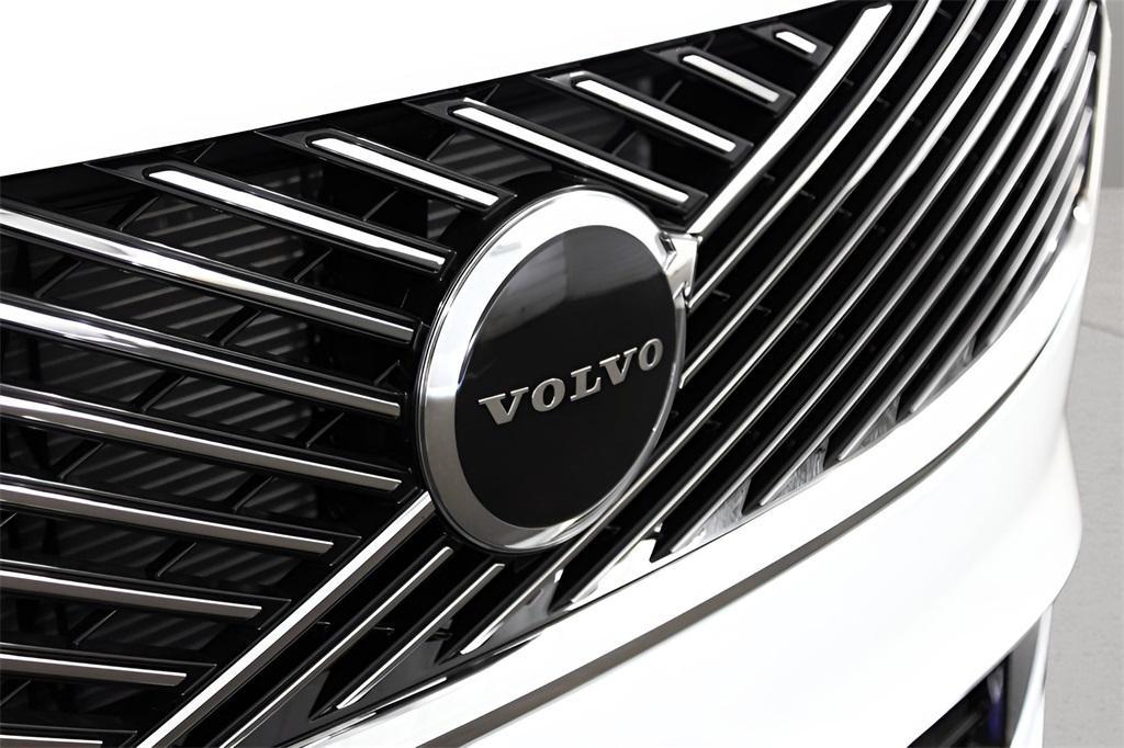 new 2025 Volvo XC90 Plug-In Hybrid car, priced at $74,985