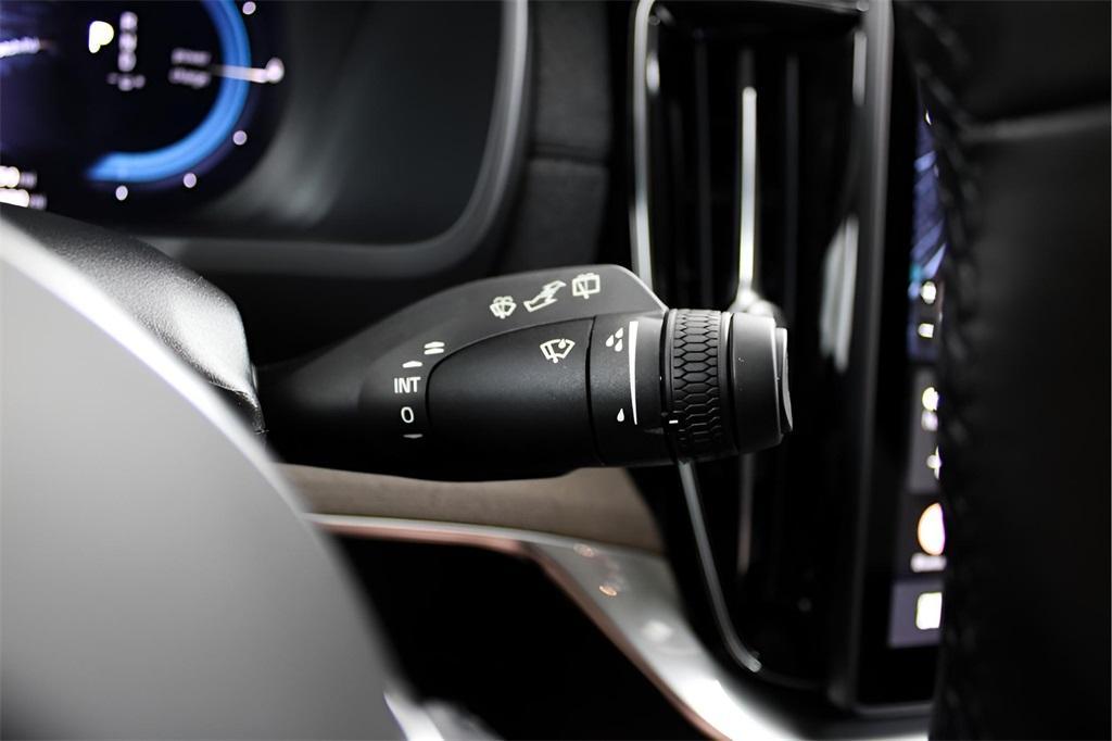 new 2025 Volvo XC90 Plug-In Hybrid car, priced at $74,985