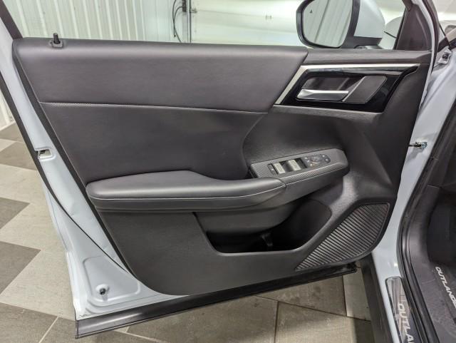used 2023 Mitsubishi Outlander PHEV car, priced at $30,998