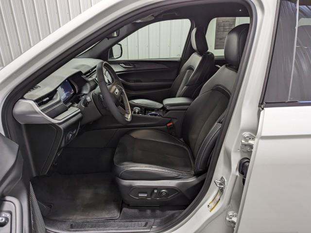 used 2023 Jeep Grand Cherokee car, priced at $33,998