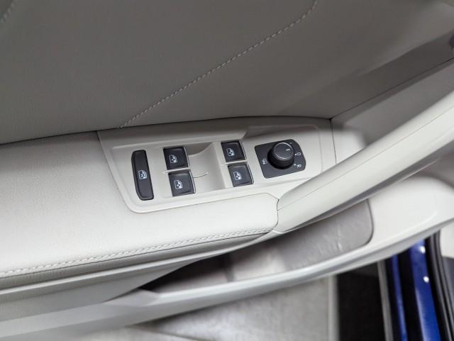 used 2022 Volkswagen Tiguan car, priced at $24,998
