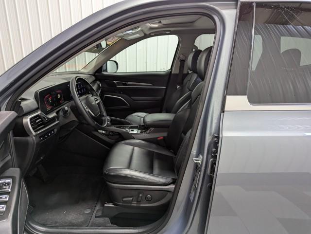 used 2025 Kia Telluride car, priced at $37,998