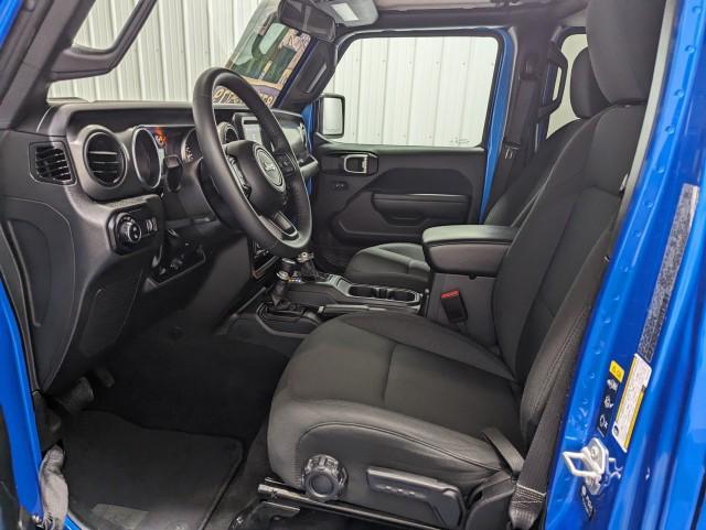 used 2023 Jeep Gladiator car, priced at $32,998