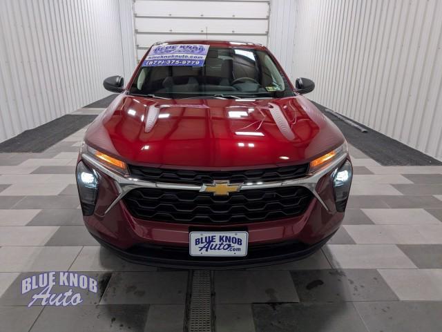 used 2025 Chevrolet Trax car, priced at $21,498