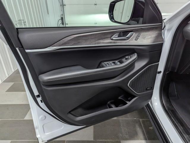 used 2023 Jeep Grand Cherokee 4xe car, priced at $29,498