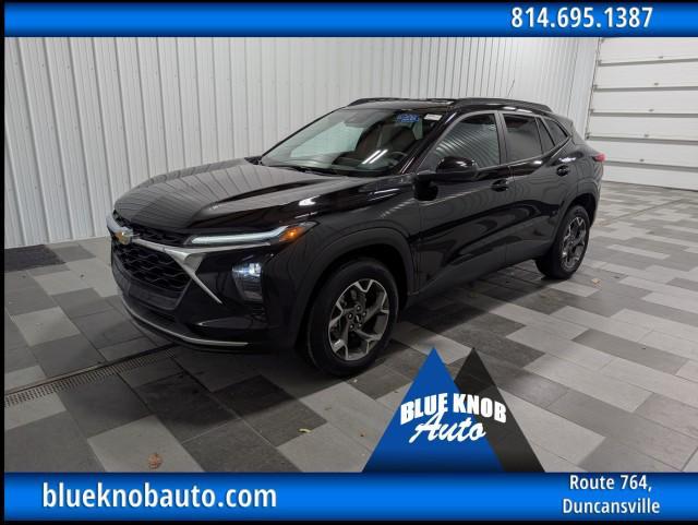 used 2025 Chevrolet Trax car, priced at $23,498