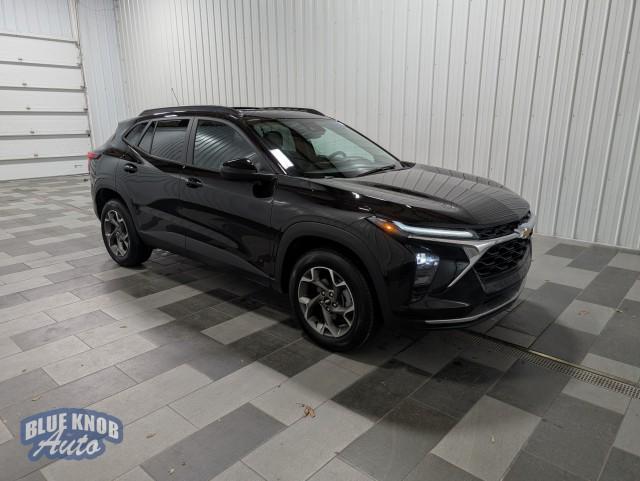 used 2025 Chevrolet Trax car, priced at $23,498