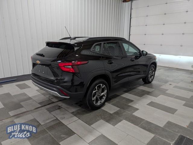 used 2025 Chevrolet Trax car, priced at $23,498