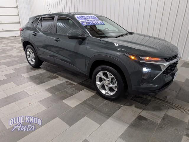 used 2025 Chevrolet Trax car, priced at $22,498