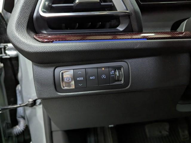used 2024 Chevrolet Traverse car, priced at $54,498