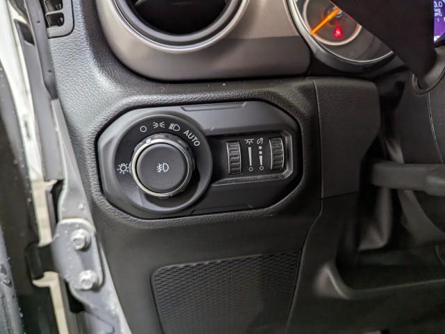 used 2022 Jeep Wrangler Unlimited car, priced at $33,998