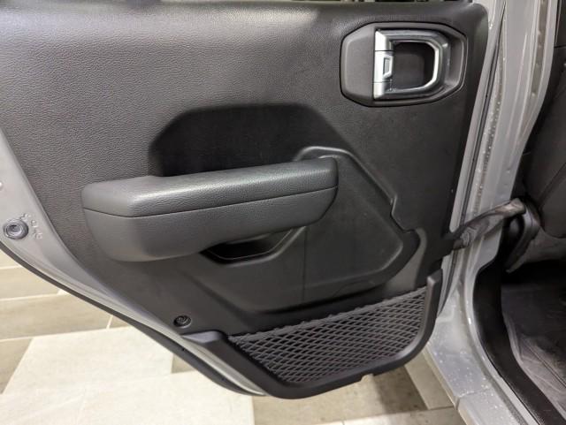 used 2022 Jeep Wrangler Unlimited car, priced at $33,998