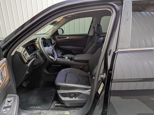 used 2024 Volkswagen Atlas car, priced at $36,998