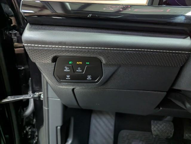 used 2024 Volkswagen Atlas car, priced at $36,998