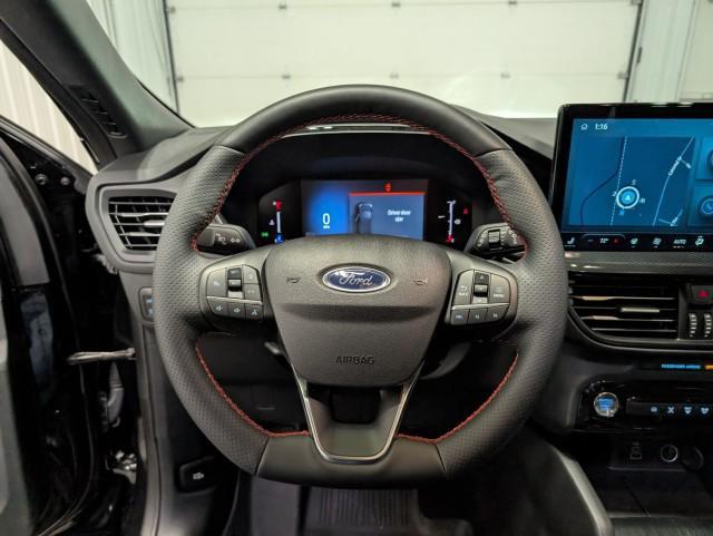 used 2025 Ford Escape car, priced at $30,998