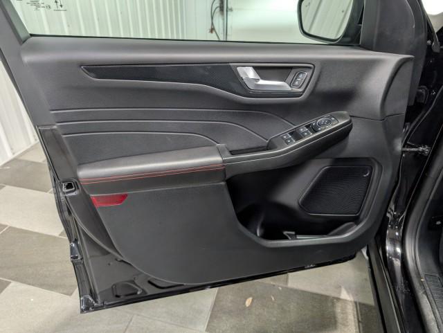 used 2025 Ford Escape car, priced at $30,998