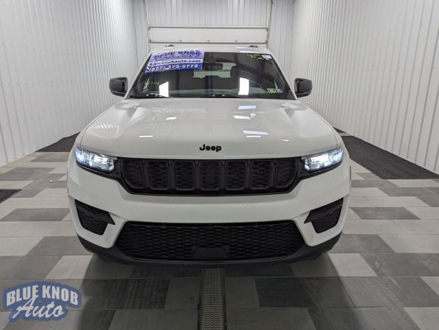 used 2022 Jeep Grand Cherokee car, priced at $30,998
