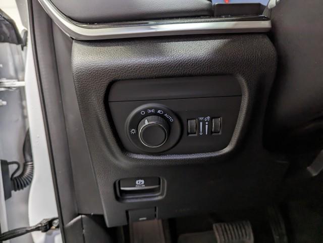 used 2022 Jeep Grand Cherokee car, priced at $30,998